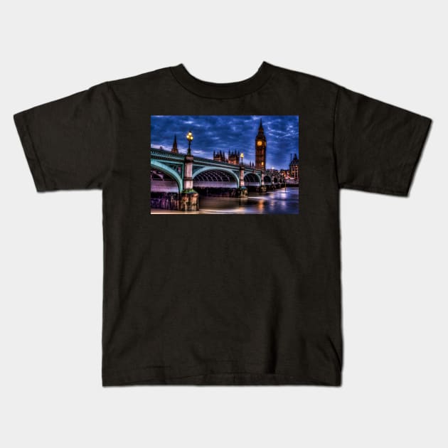 Westminster Bridge Kids T-Shirt by axp7884